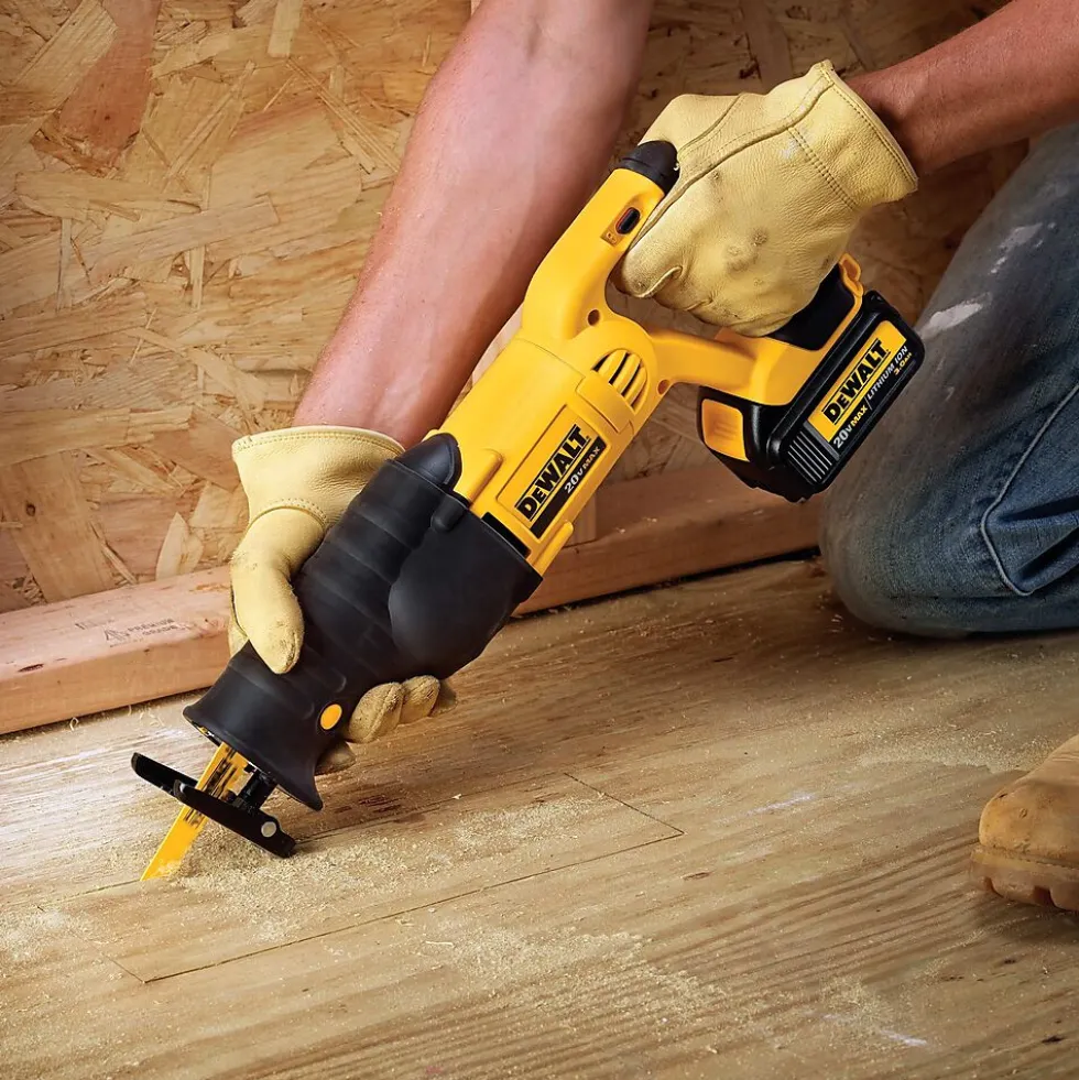 Bajonettsag 18 volt uten batteri og lader