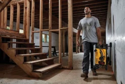 DEWALT bordsag 210 mm med sagbord DWE7485RS 230 V