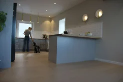 Finert tregulv Brage selecrt varmgrå