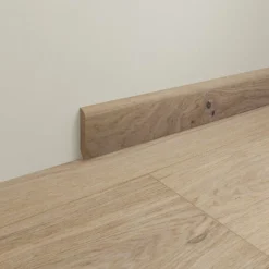 Fotlist eik mattlakkert finér 14x60x2250 mm varmgrå