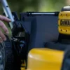 Gressklipper DCMWSP156W2 8Ah