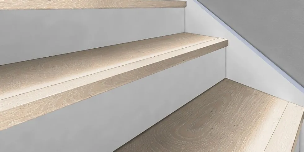Kahrs 15mm Massiv trappenese Eik Nou Blonde 57x35mm, 183 cm