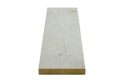 Rektangulær kledning gran grunnet 16x98x5400 mm hvit