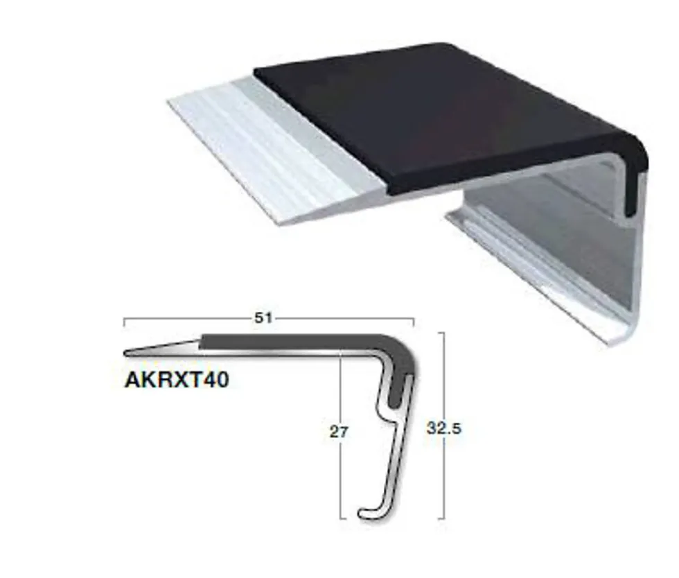 Trappenese aluminium uborret sort Xtragrip ilegg